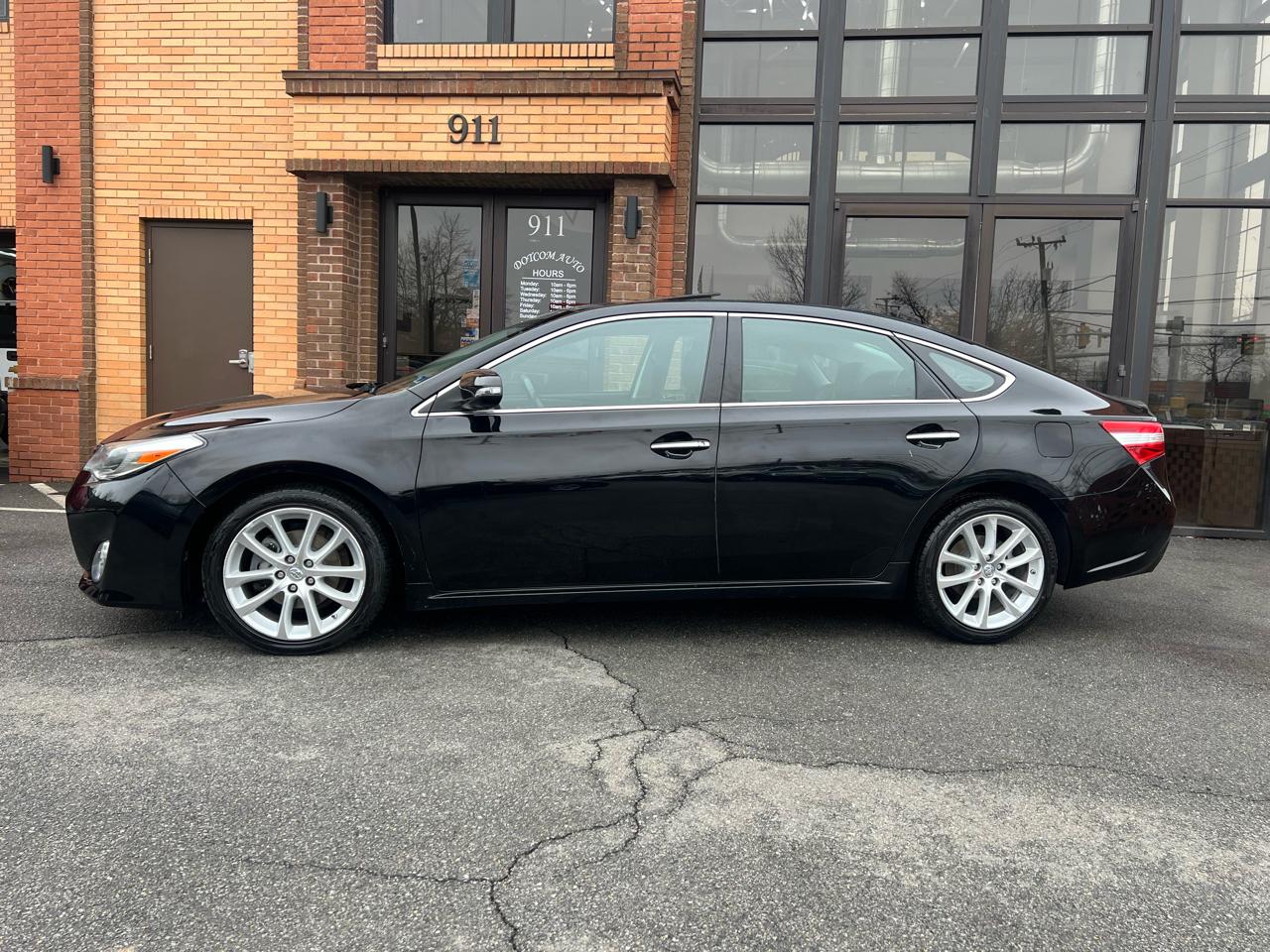 Toyota Avalon Limited 4D Sedan 2013