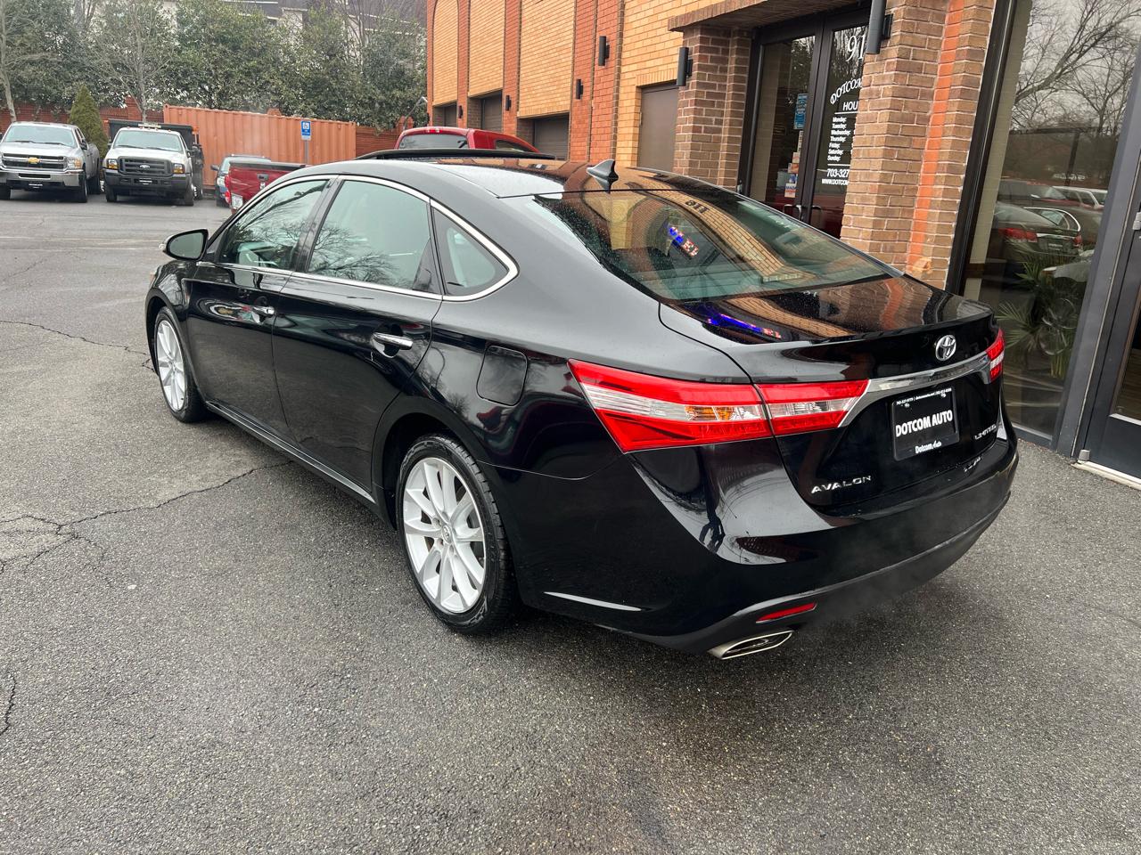 Toyota Avalon Limited 4D Sedan 2013