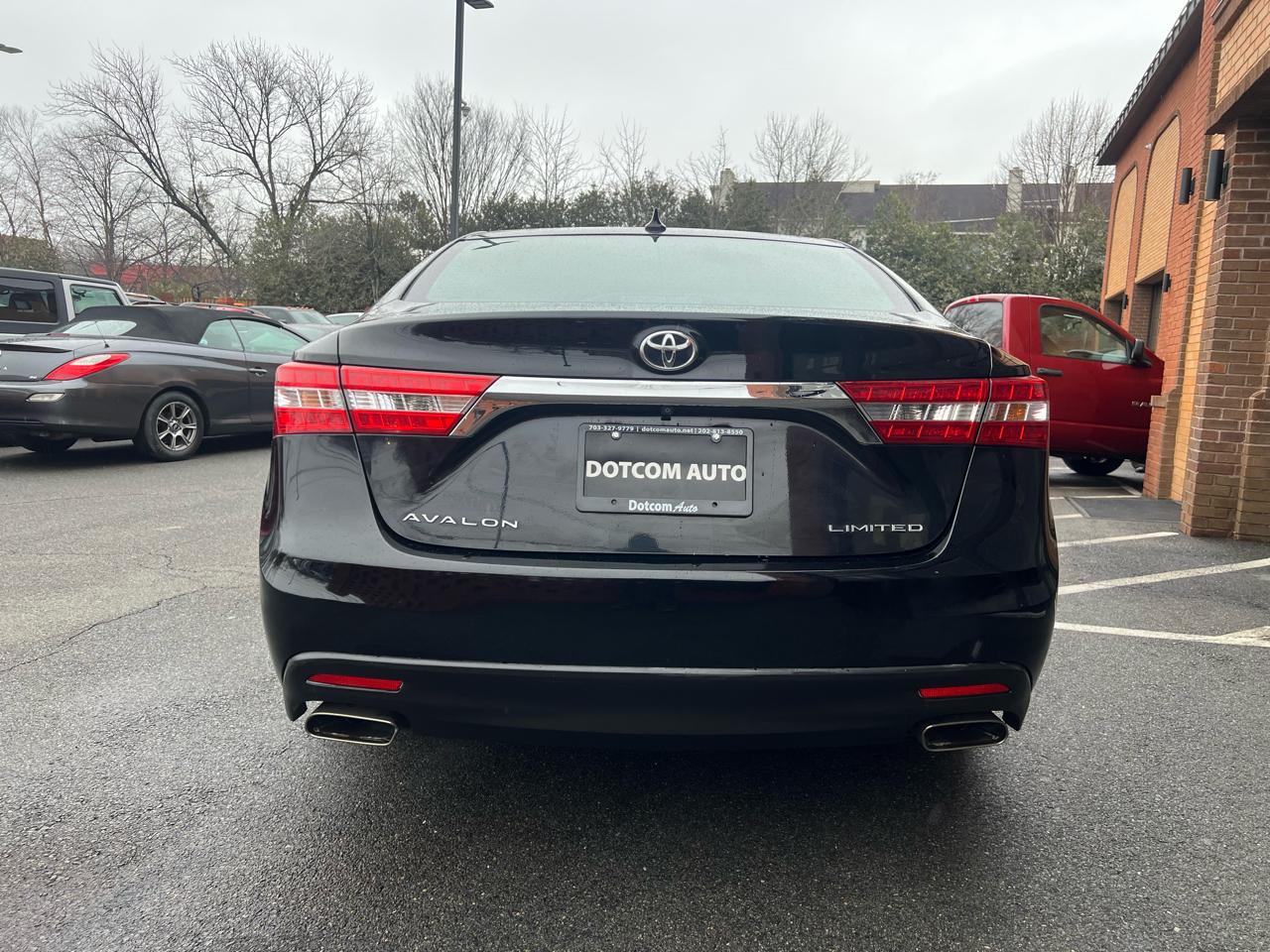 Toyota Avalon Limited 4D Sedan 2013