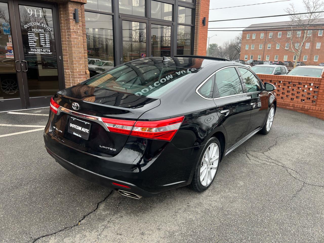 Toyota Avalon Limited 4D Sedan 2013