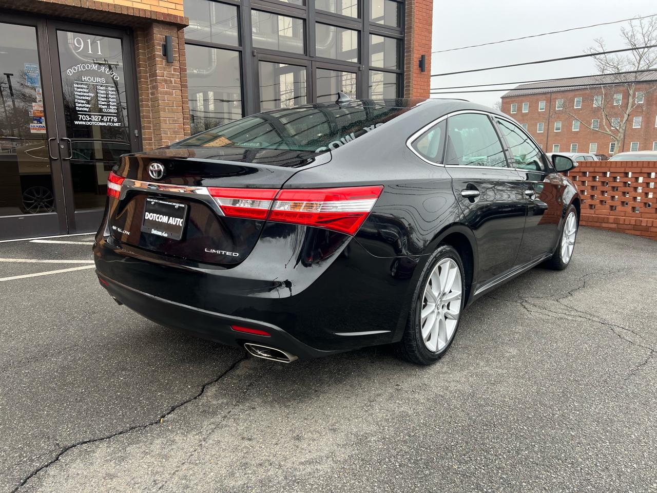 Toyota Avalon Limited 4D Sedan 2013