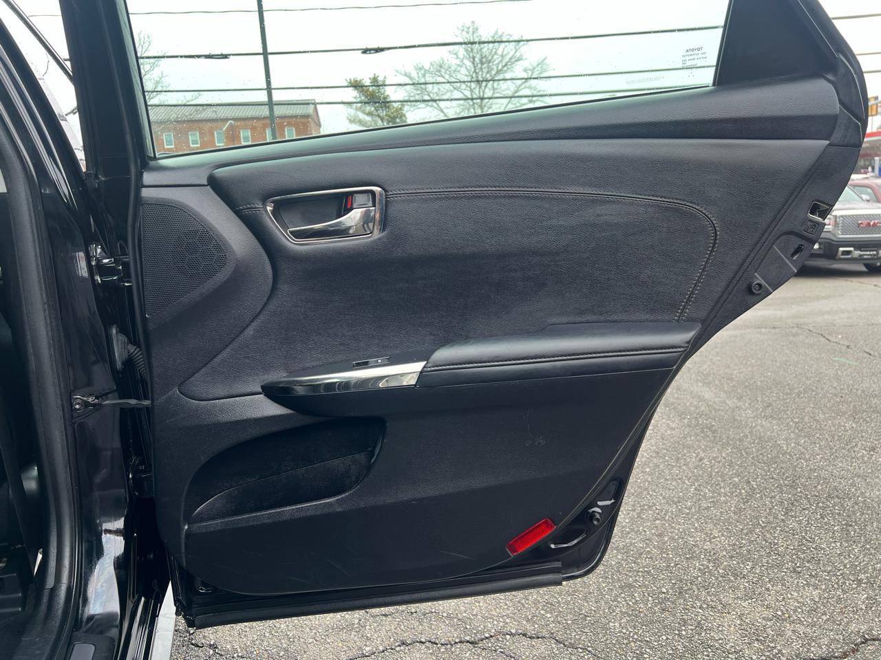 Toyota Avalon Limited 4D Sedan 2013