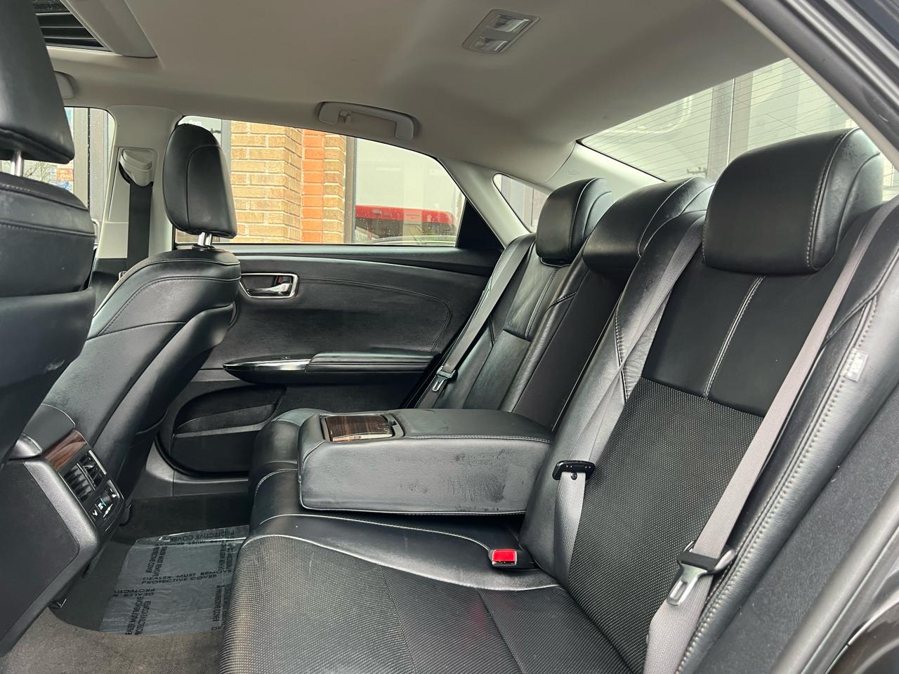 Toyota Avalon Limited 4D Sedan 2013