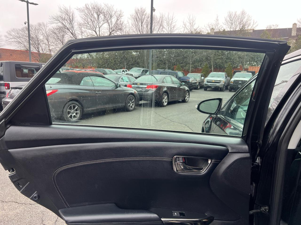 Toyota Avalon Limited 4D Sedan 2013