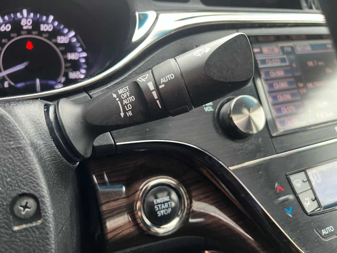 Toyota Avalon Limited 4D Sedan 2013