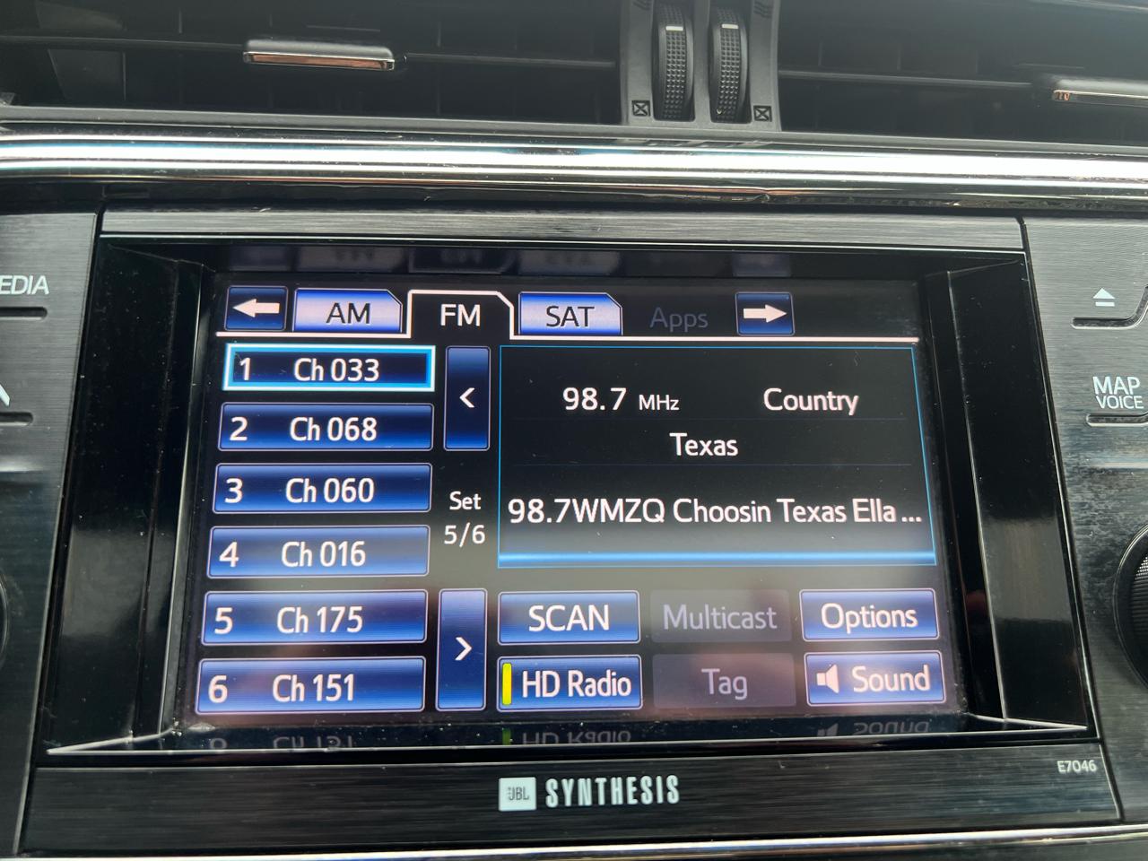 Toyota Avalon Limited 4D Sedan 2013