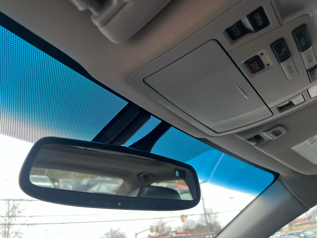 Toyota Avalon Limited 4D Sedan 2013