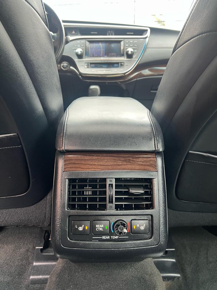 Toyota Avalon Limited 4D Sedan 2013