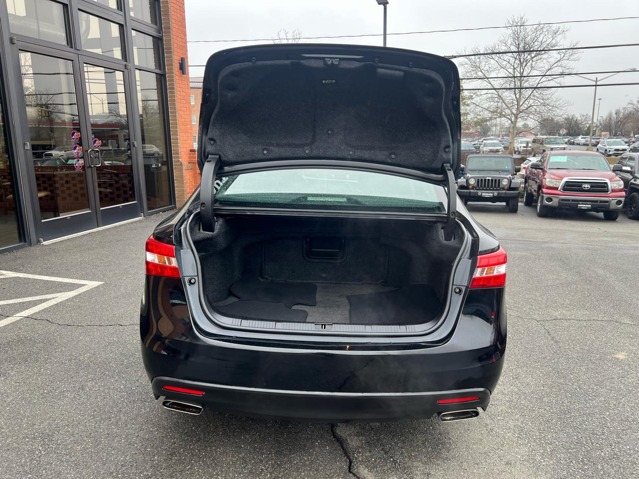 Toyota Avalon Limited 4D Sedan 2013