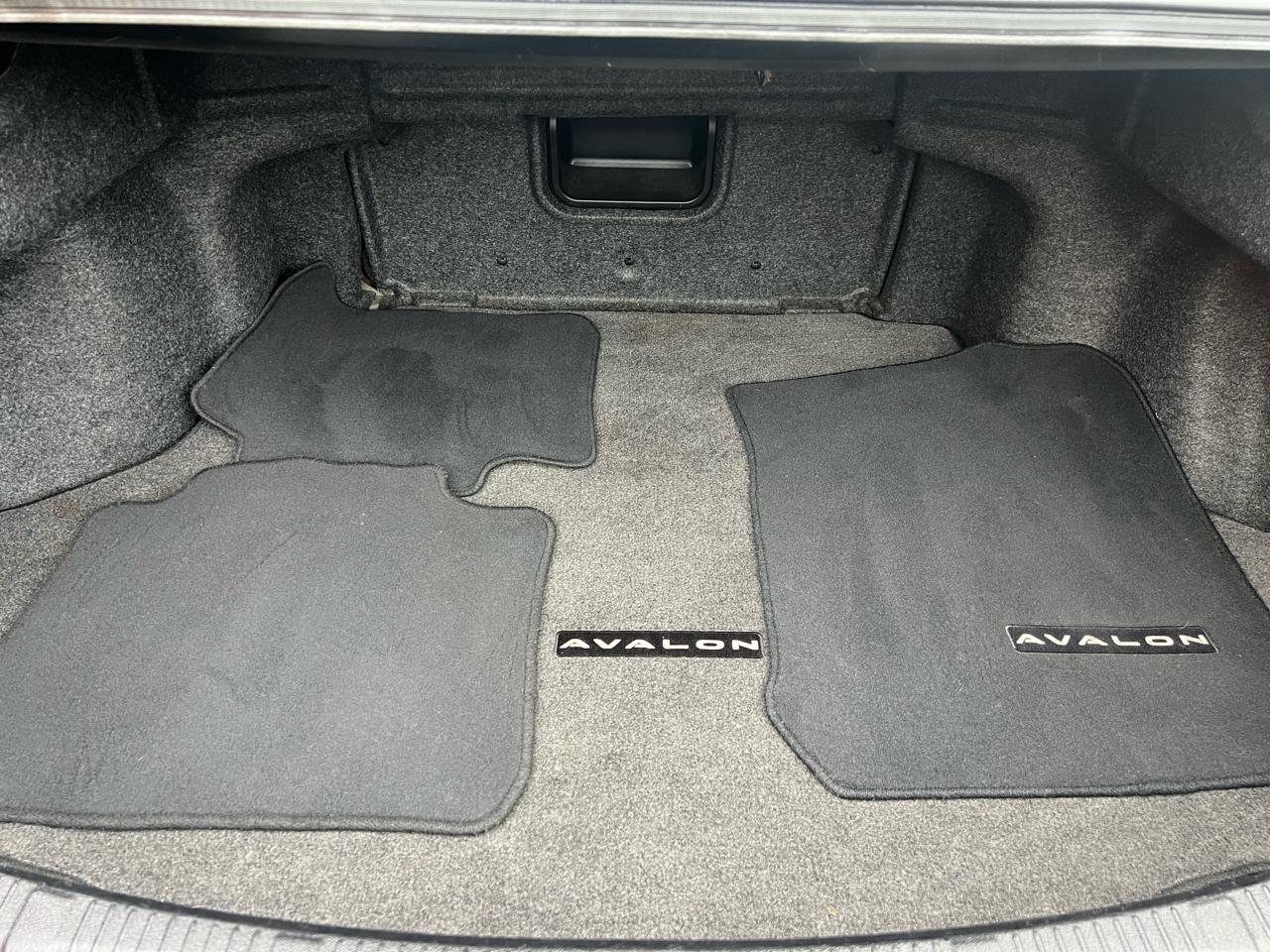 Toyota Avalon Limited 4D Sedan 2013