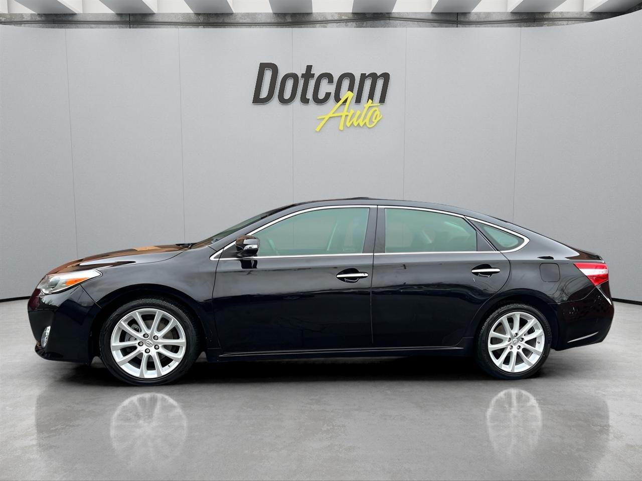 Toyota Avalon Limited 4D Sedan 2013