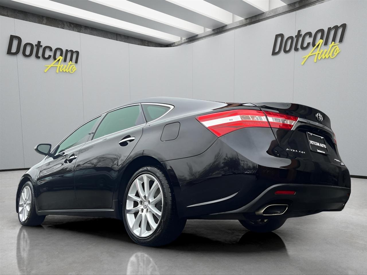 Toyota Avalon Limited 4D Sedan 2013