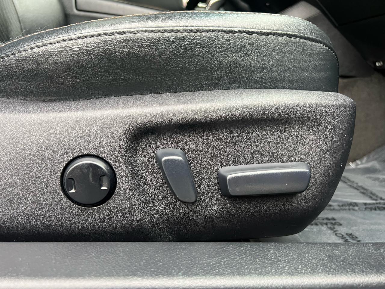 Toyota Avalon Limited 4D Sedan 2013