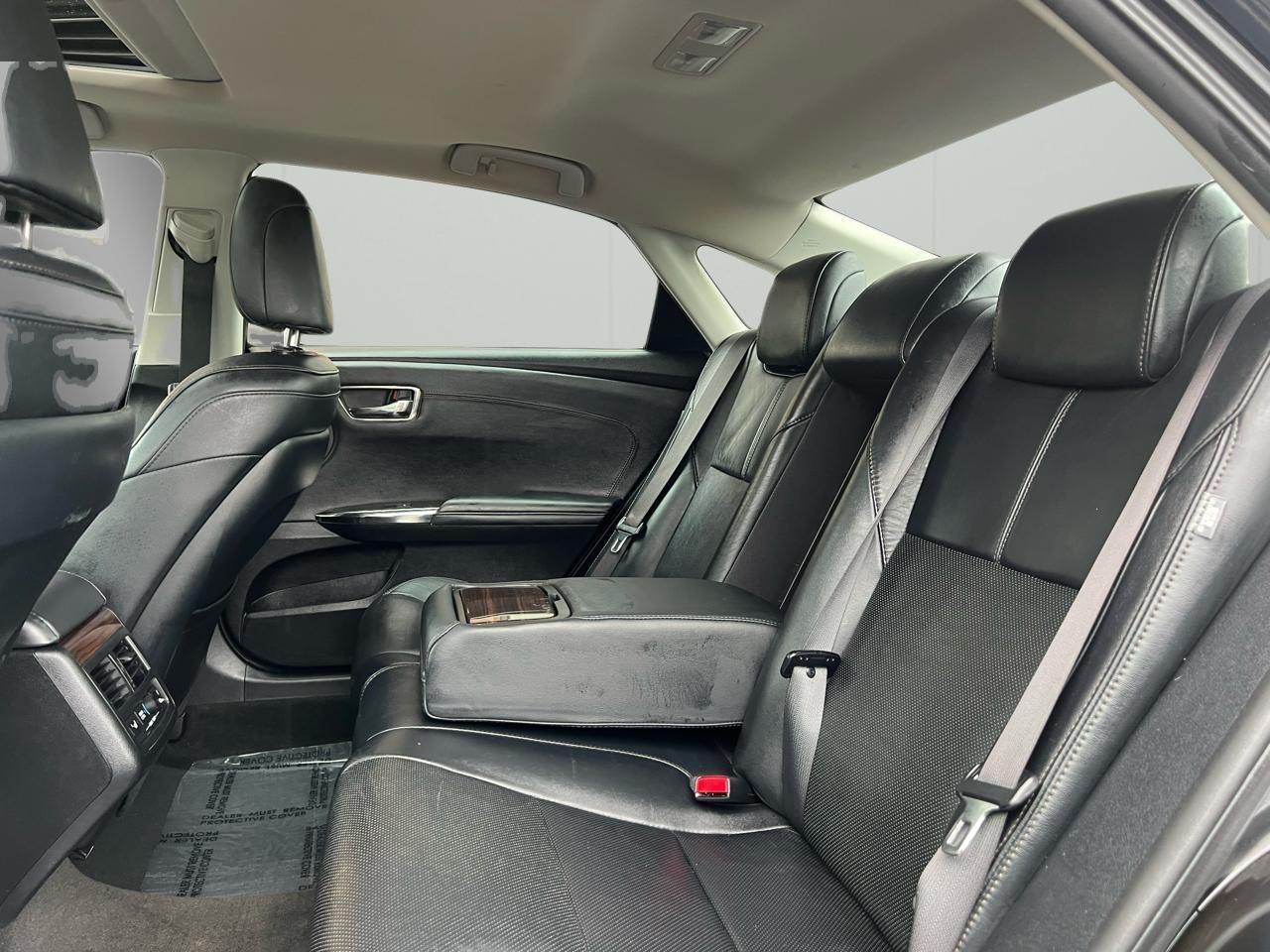 Toyota Avalon Limited 4D Sedan 2013