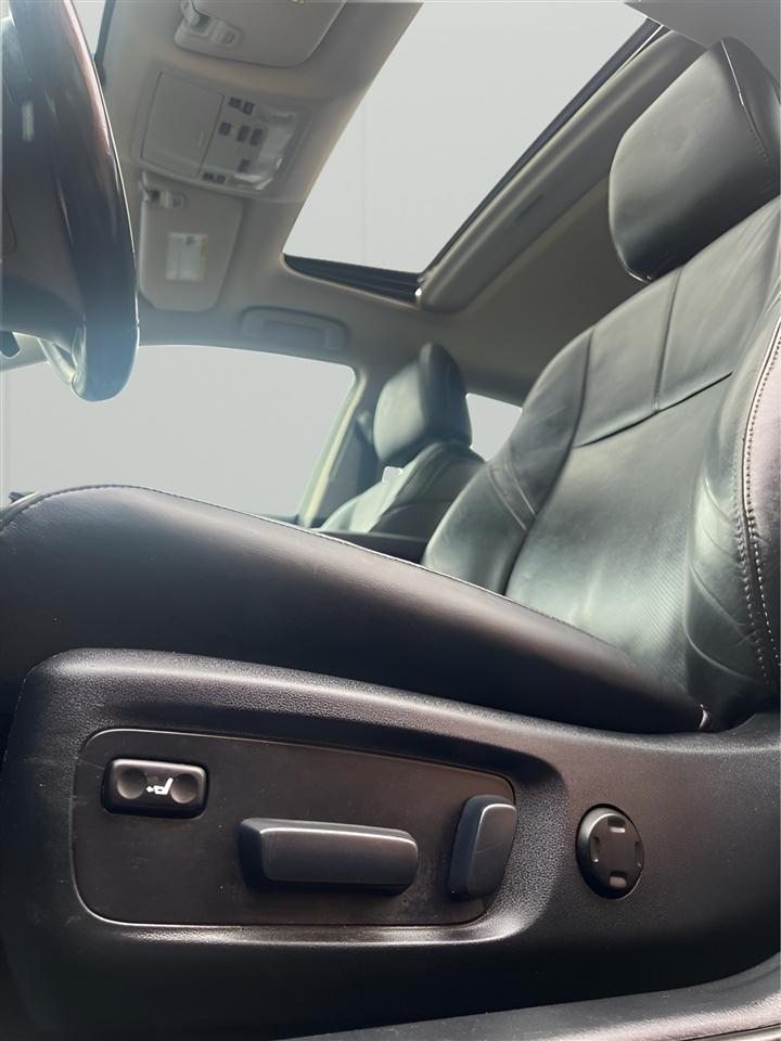 Toyota Avalon Limited 4D Sedan 2013