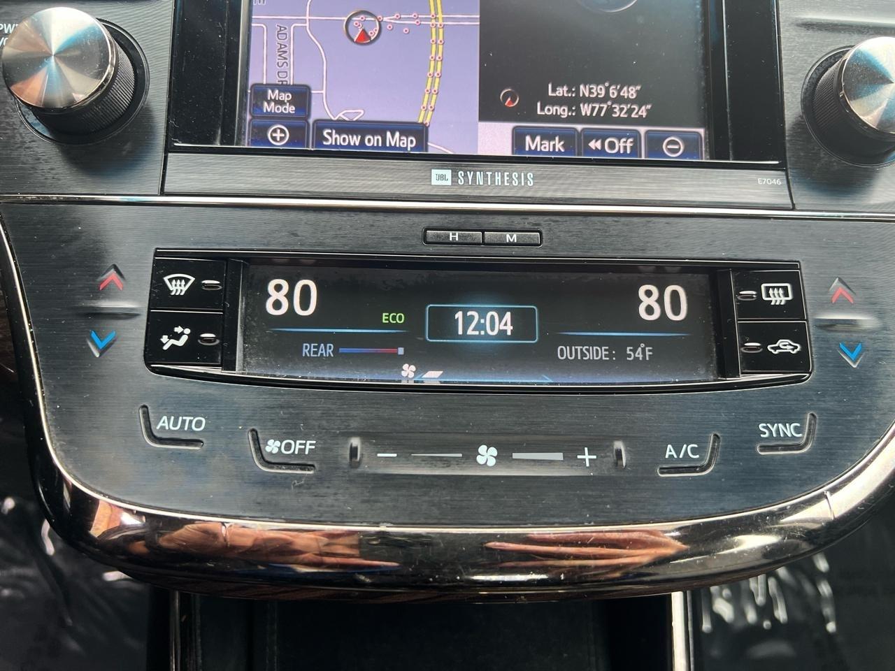 Toyota Avalon Limited 4D Sedan 2013