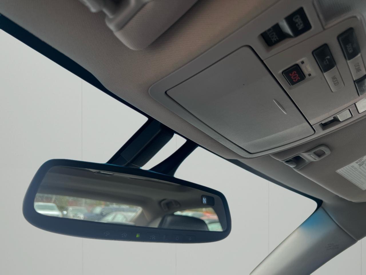 Toyota Avalon Limited 4D Sedan 2013