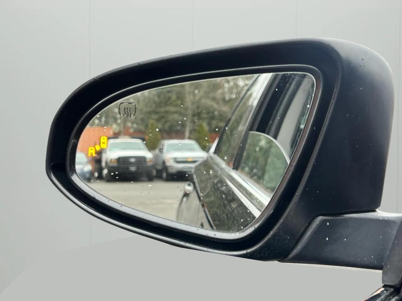 Toyota Avalon Limited 4D Sedan 2013