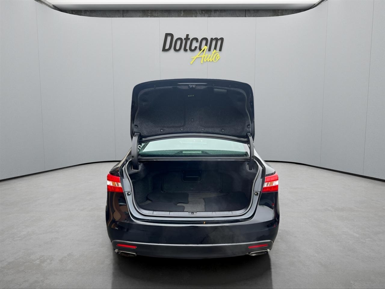 Toyota Avalon Limited 4D Sedan 2013