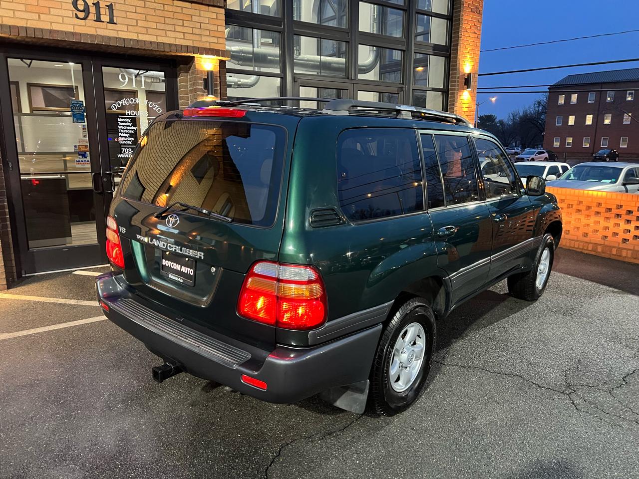 Toyota Land Cruiser 4WD 2000