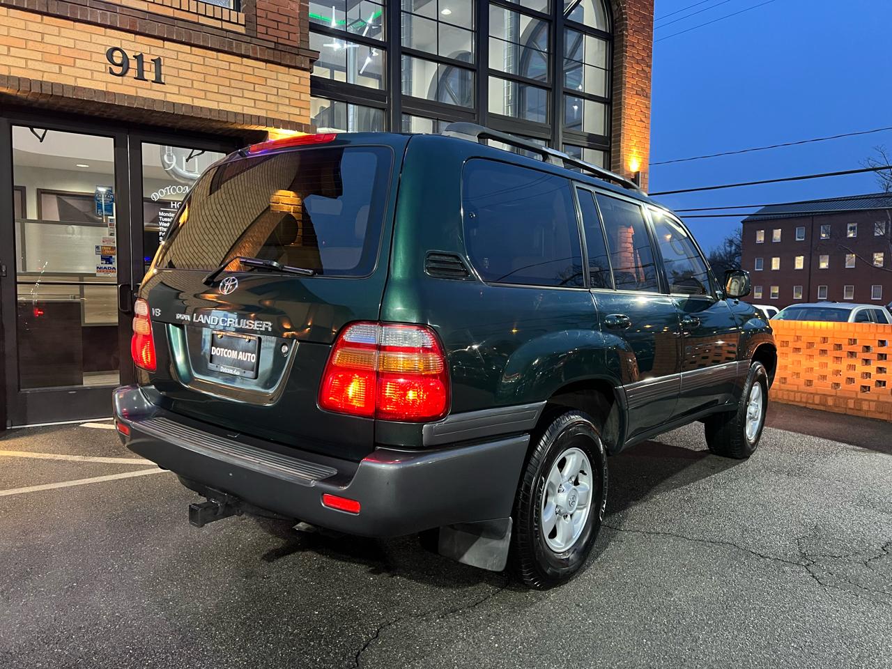 Toyota Land Cruiser 4WD 2000