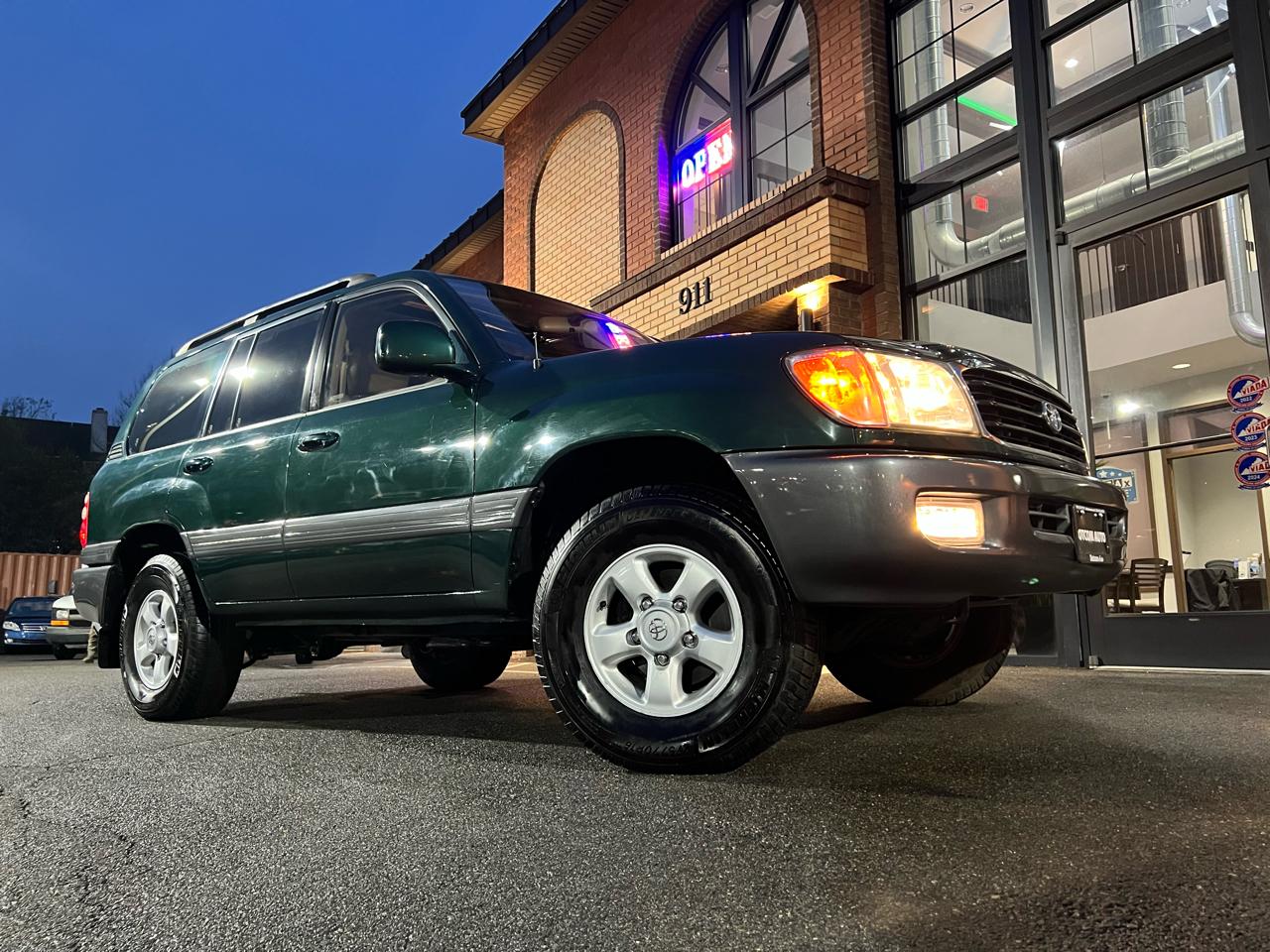 Toyota Land Cruiser 4WD 2000