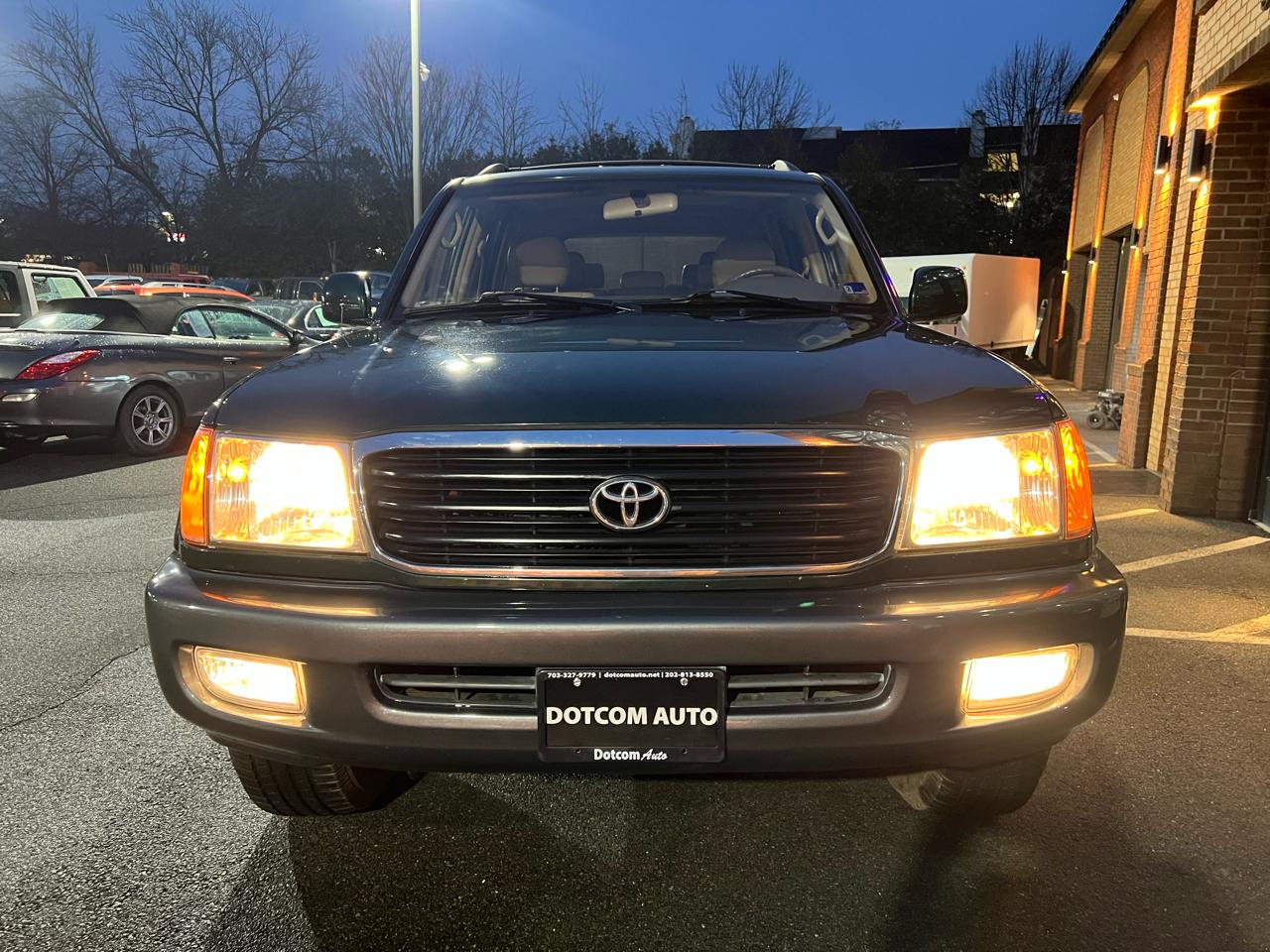 Toyota Land Cruiser 4WD 2000