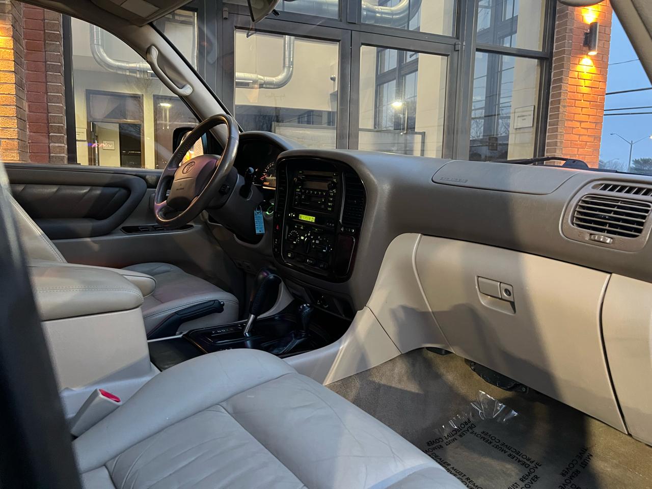 Toyota Land Cruiser 4WD 2000