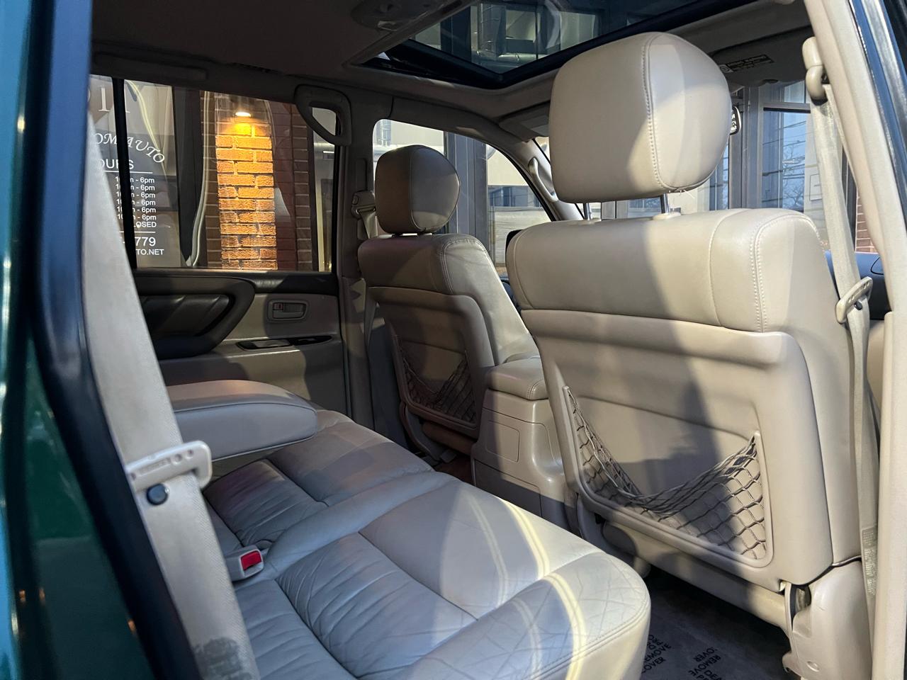 Toyota Land Cruiser 4WD 2000