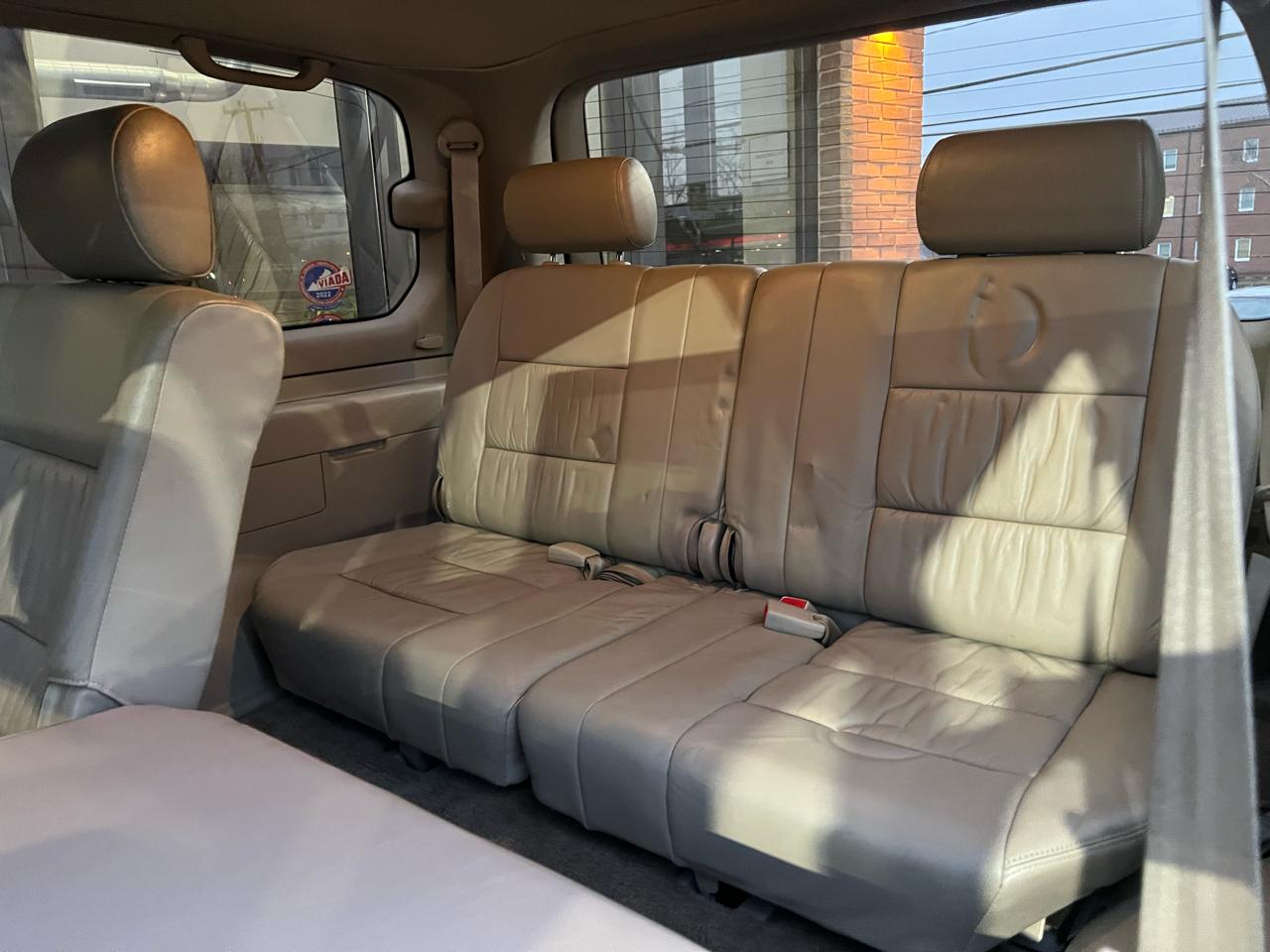 Toyota Land Cruiser 4WD 2000