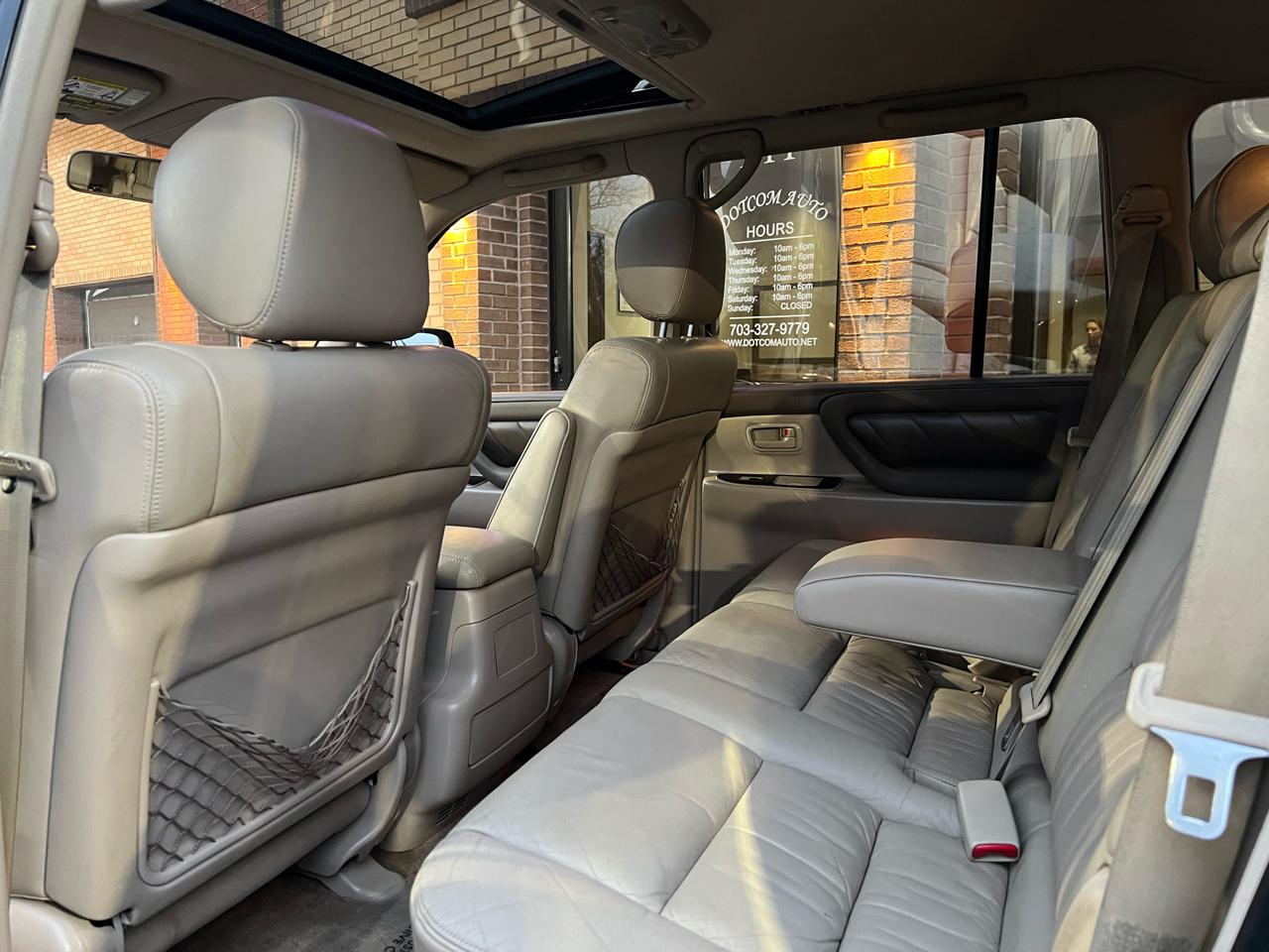 Toyota Land Cruiser 4WD 2000