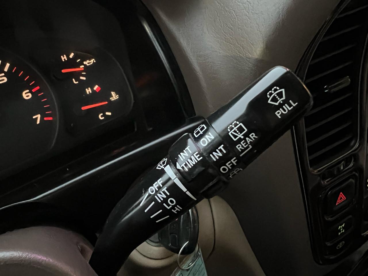 Toyota Land Cruiser 4WD 2000