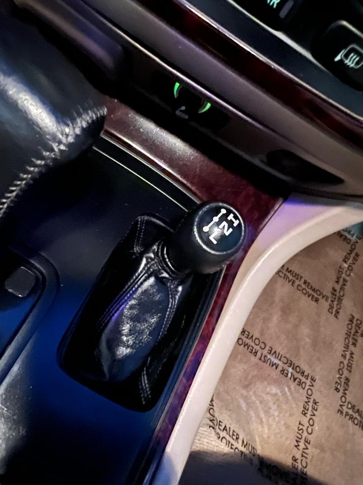 Toyota Land Cruiser 4WD 2000