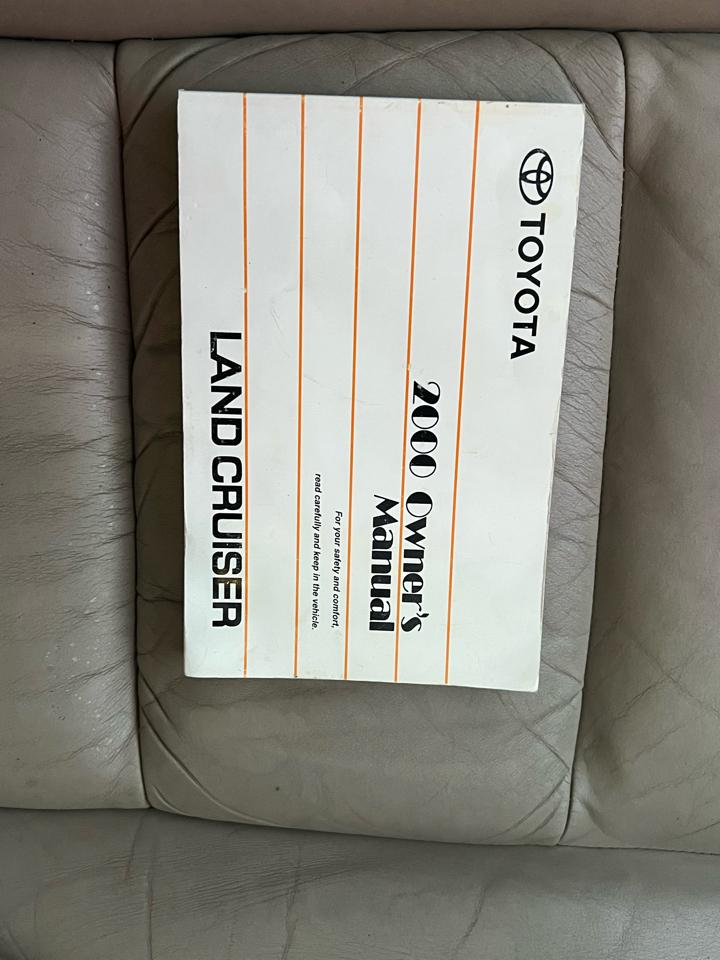 Toyota Land Cruiser 4WD 2000