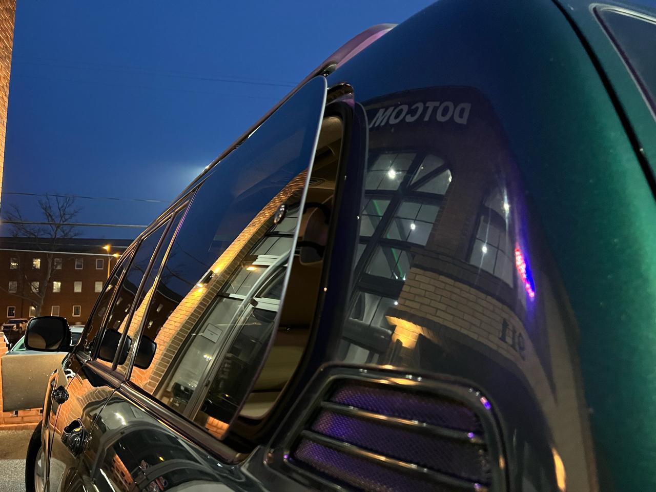 Toyota Land Cruiser 4WD 2000