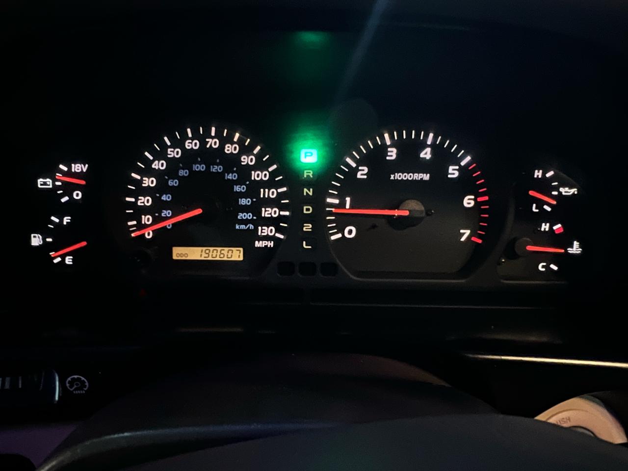 Toyota Land Cruiser 4WD 2000