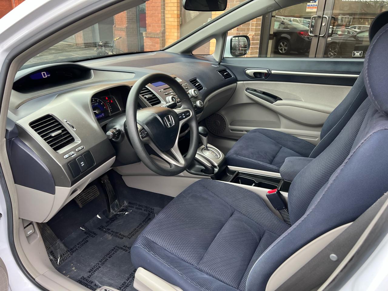 Honda Civic Hybrid CVT AT-PZEV 2010