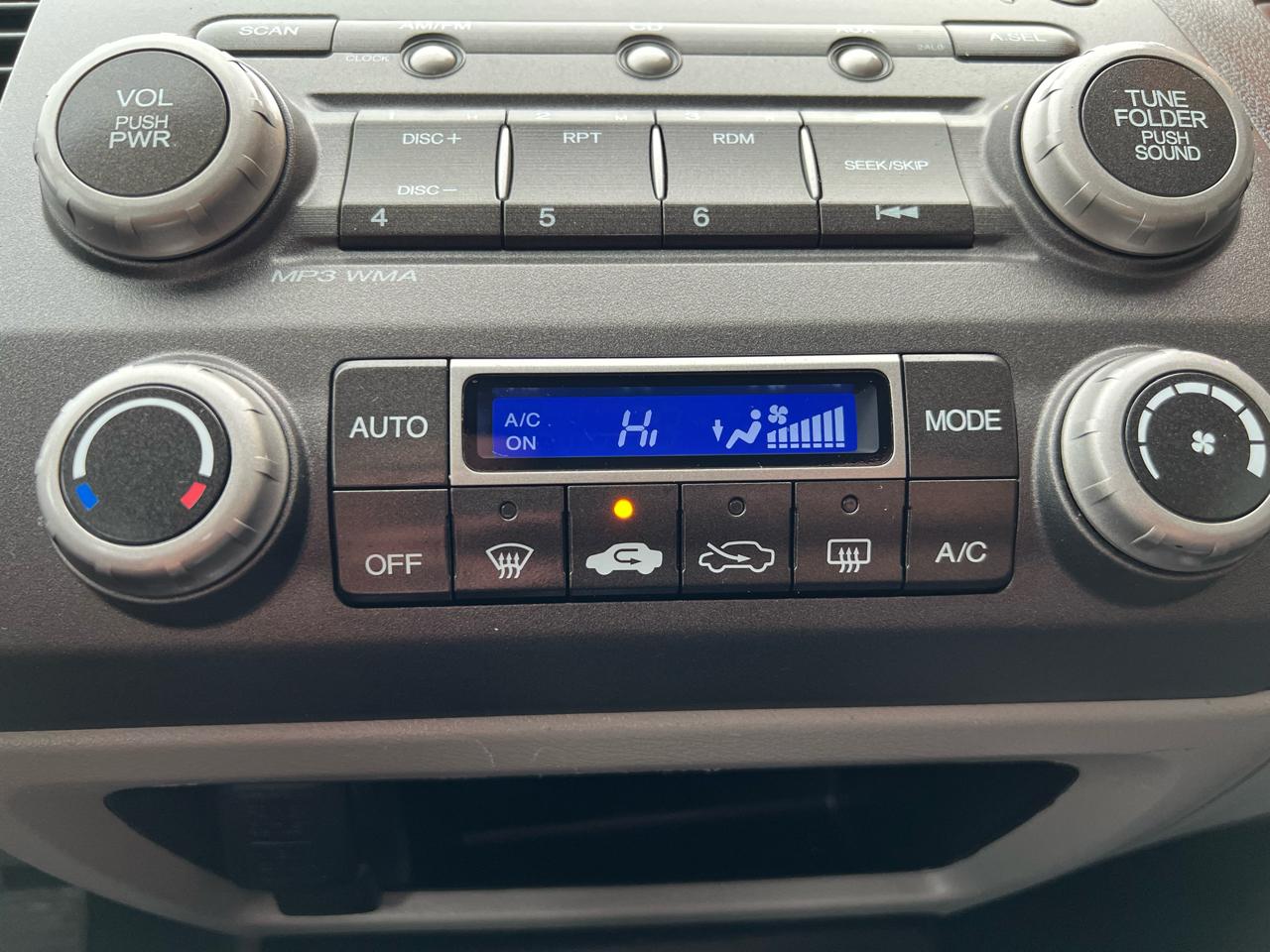 Honda Civic Hybrid CVT AT-PZEV 2010