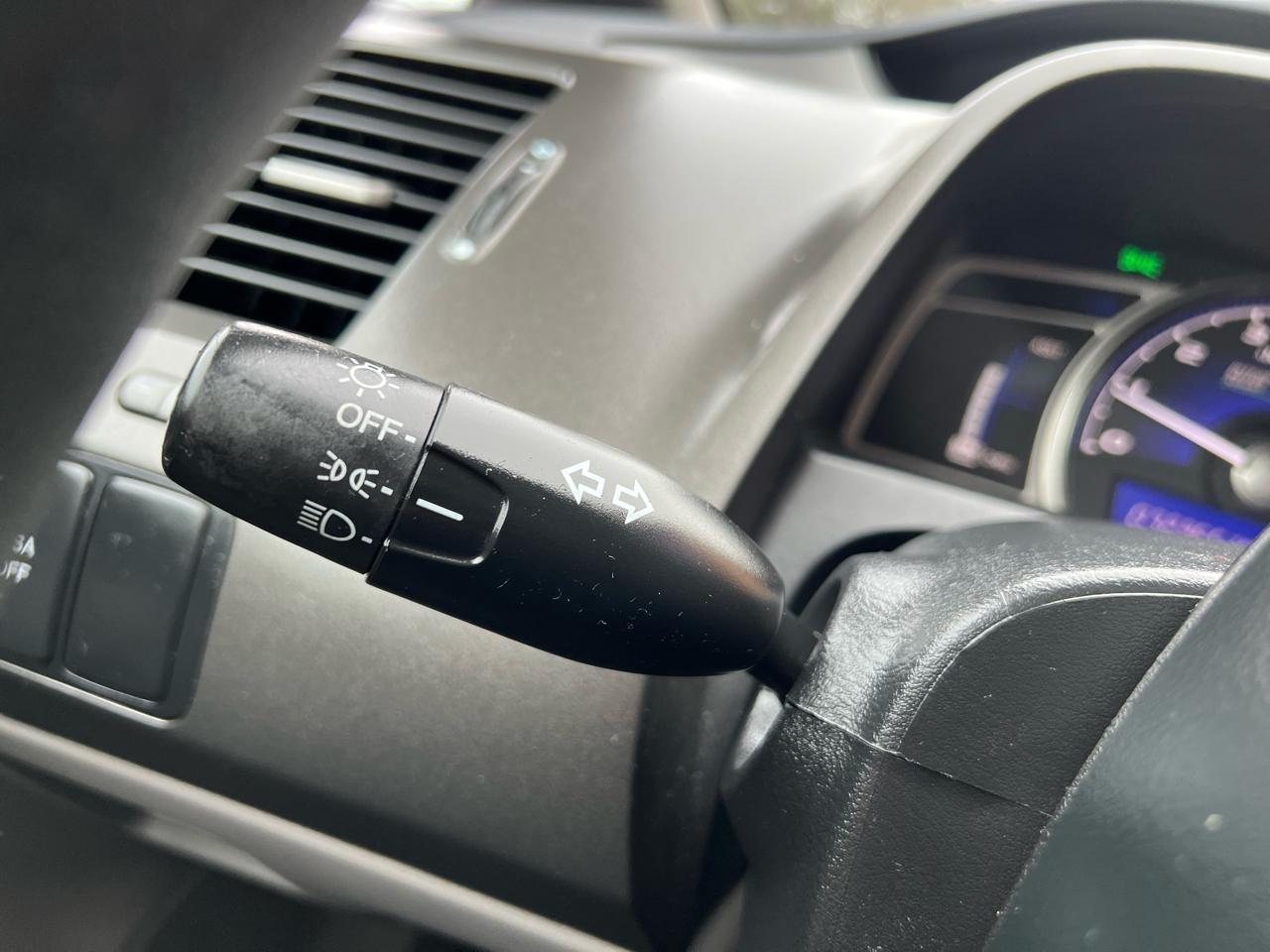 Honda Civic Hybrid CVT AT-PZEV 2010