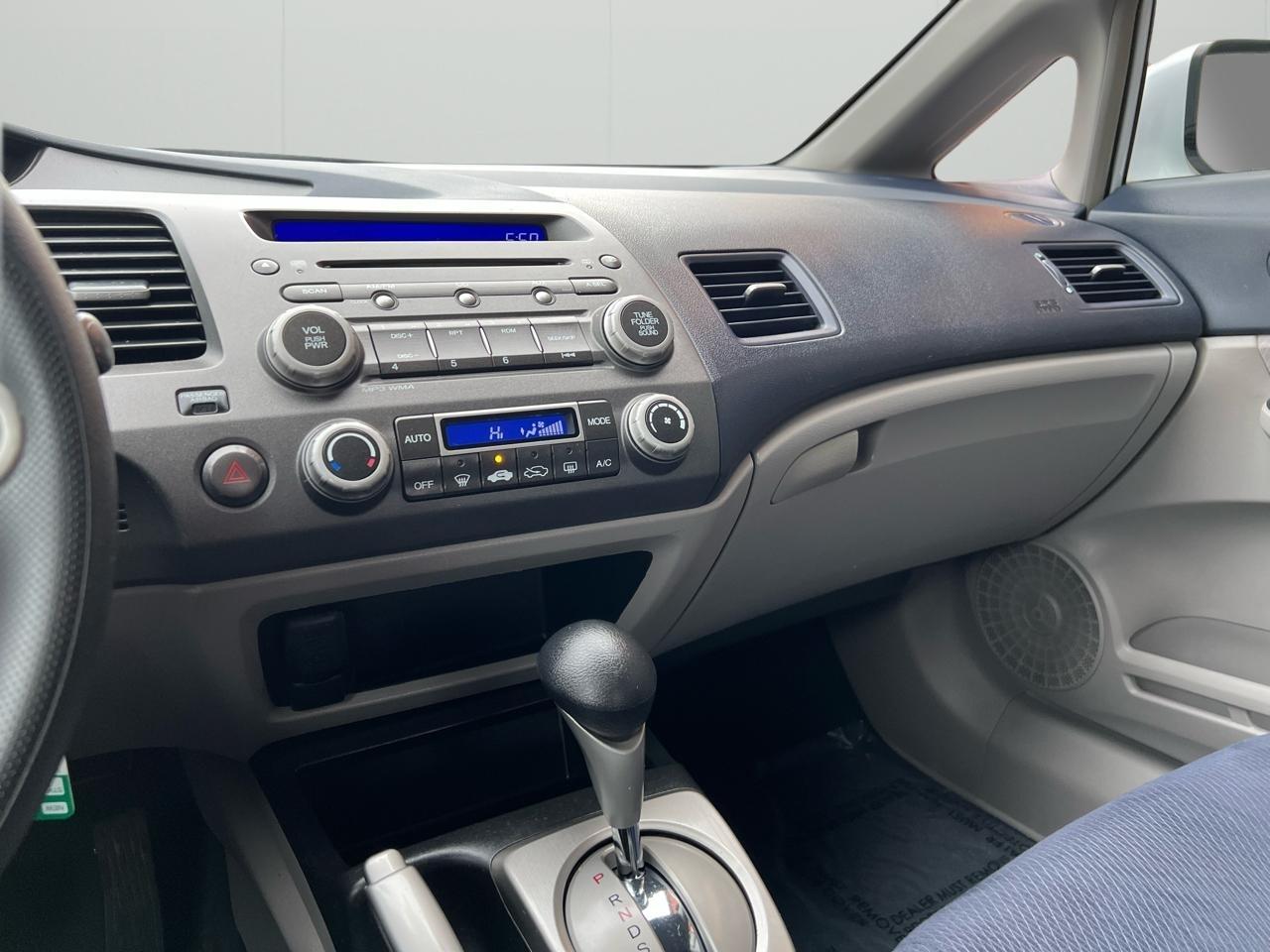 Honda Civic Hybrid CVT AT-PZEV 2010