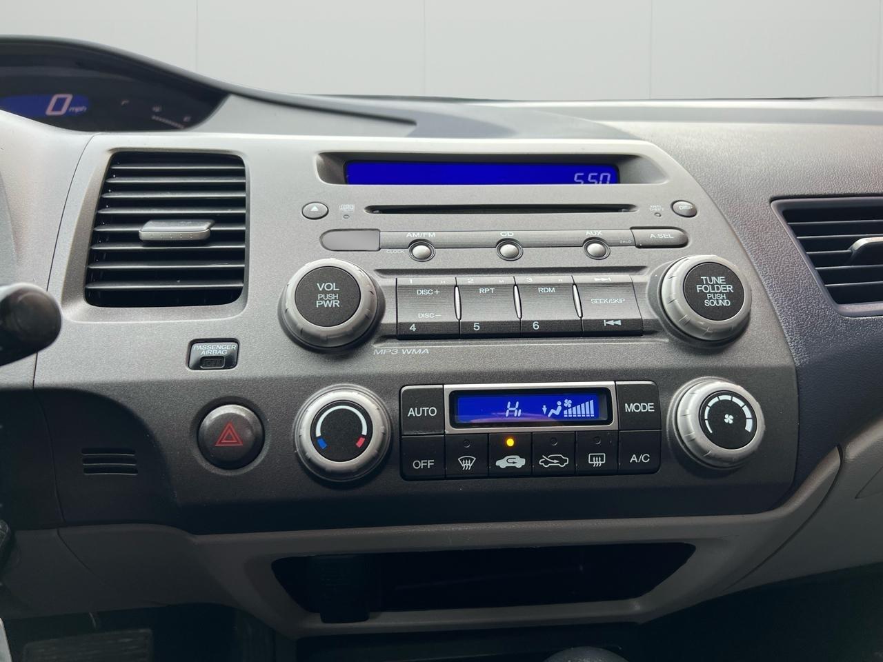 Honda Civic Hybrid CVT AT-PZEV 2010