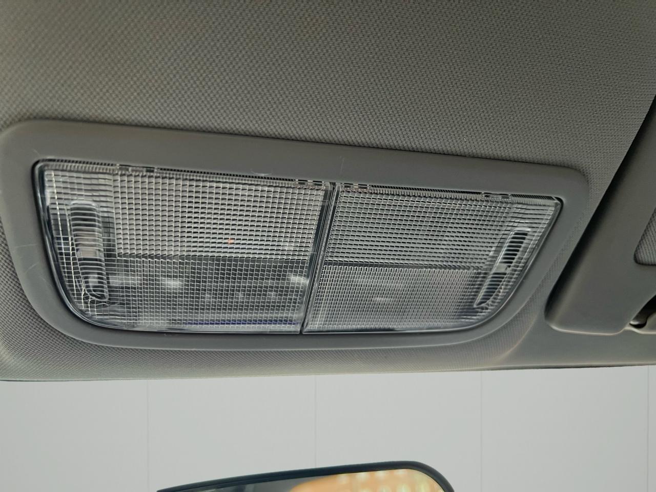 Honda Civic Hybrid CVT AT-PZEV 2010