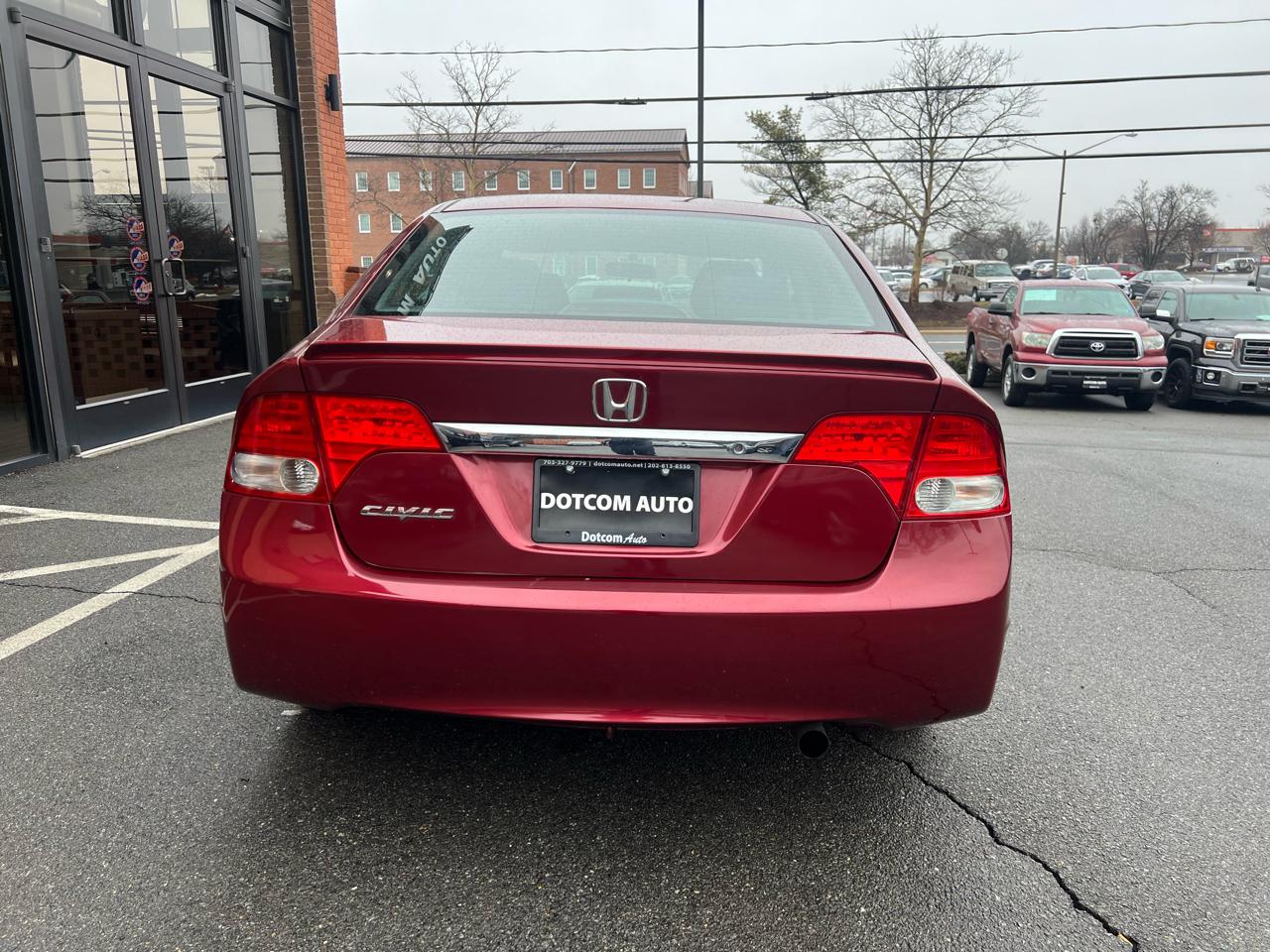 Honda Civic LX-S Sedan 5-Speed AT 2010