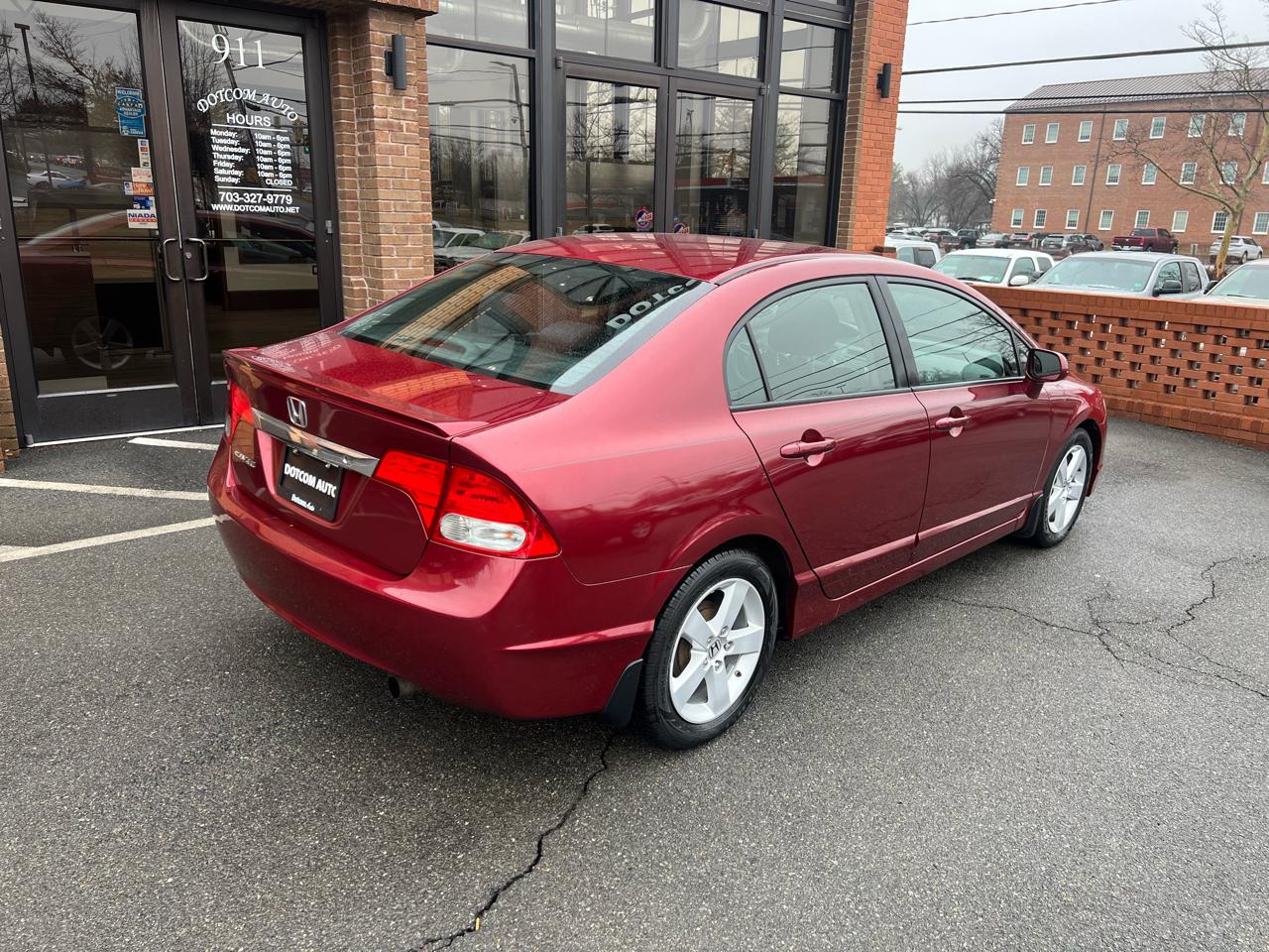Honda Civic LX-S Sedan 5-Speed AT 2010