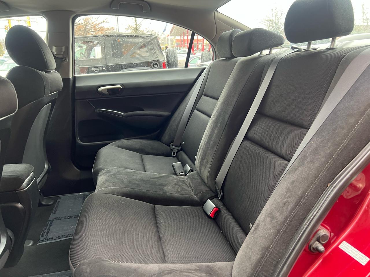 Honda Civic LX-S Sedan 5-Speed AT 2010