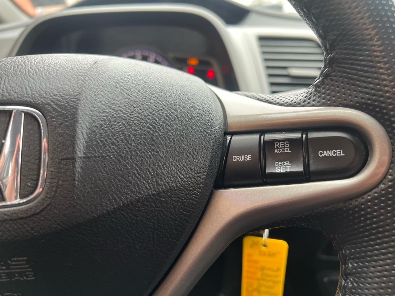 Honda Civic LX-S Sedan 5-Speed AT 2010