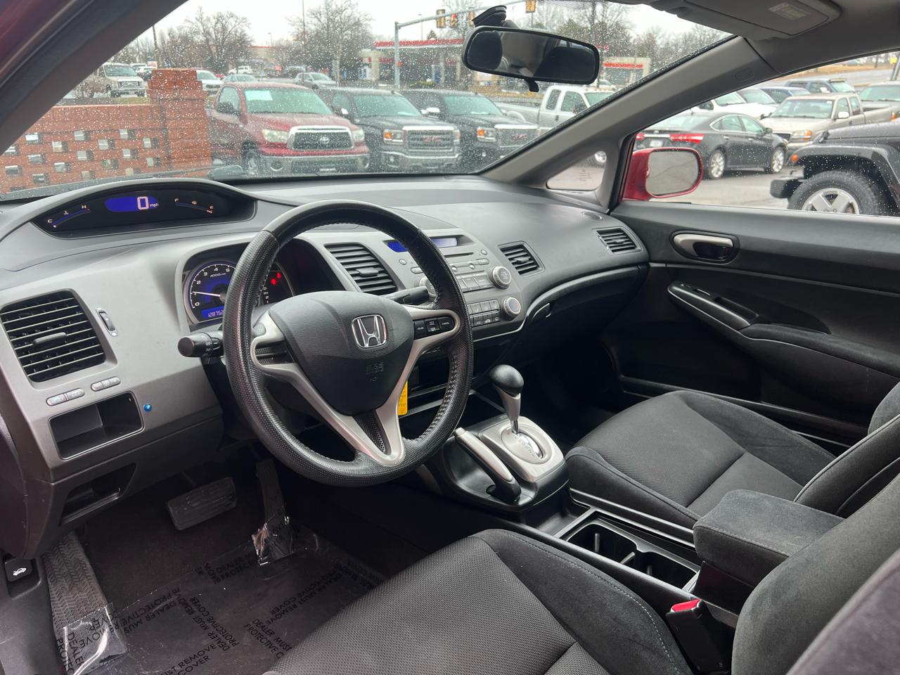 Honda Civic LX-S Sedan 5-Speed AT 2010