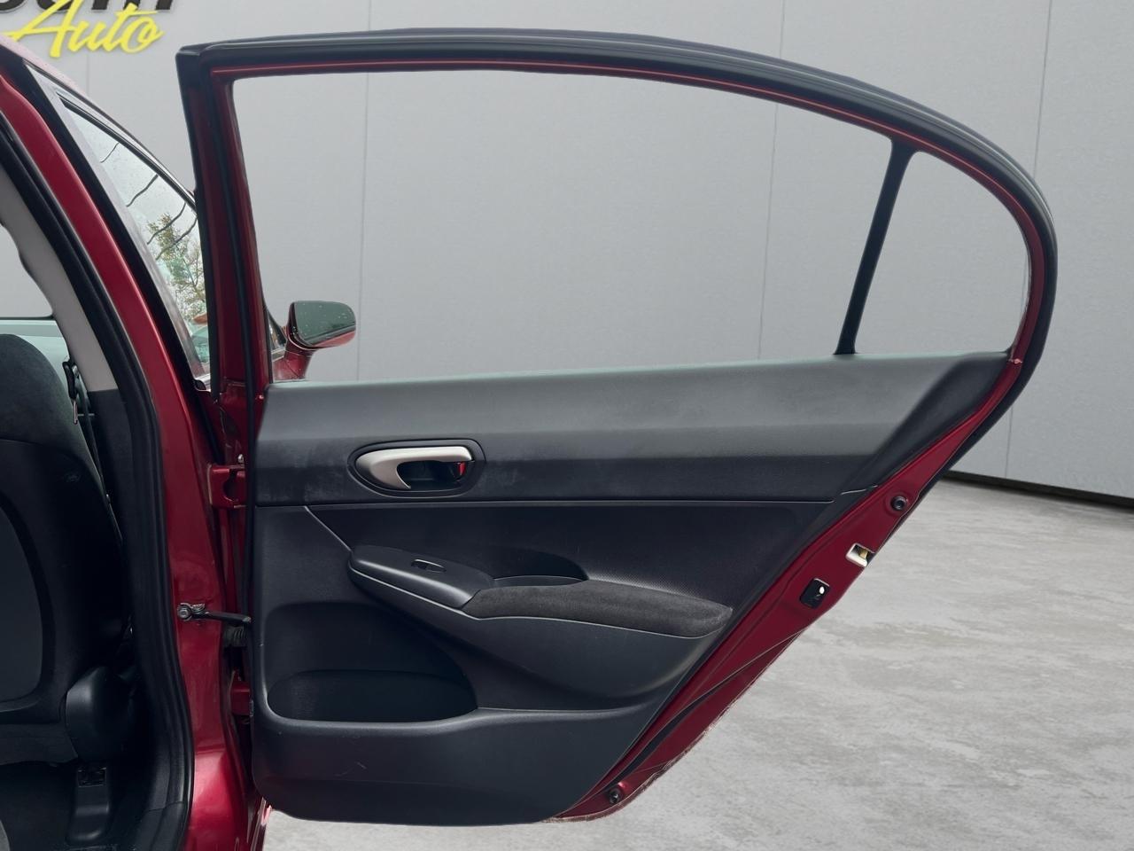 Honda Civic LX-S Sedan 5-Speed AT 2010