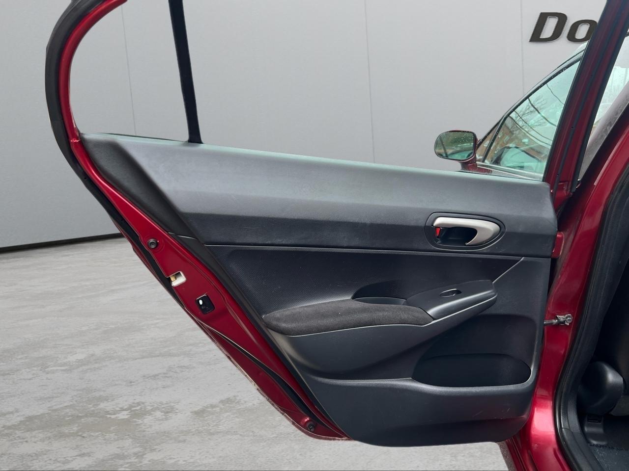 Honda Civic LX-S Sedan 5-Speed AT 2010