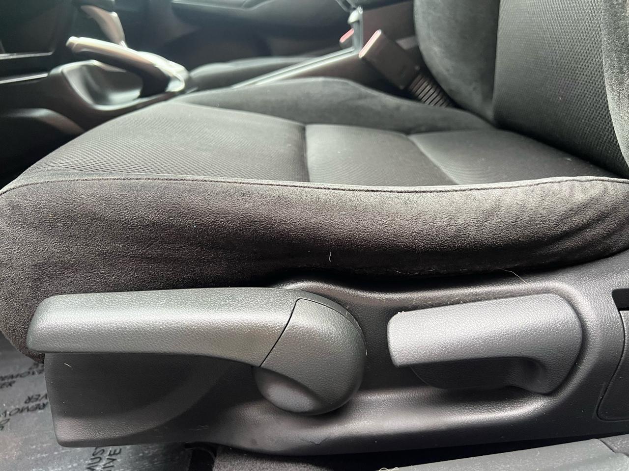 Honda Civic LX-S Sedan 5-Speed AT 2010